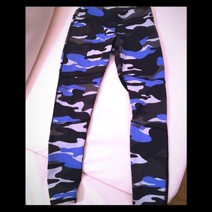 Women’s cargo spandex workout leggings